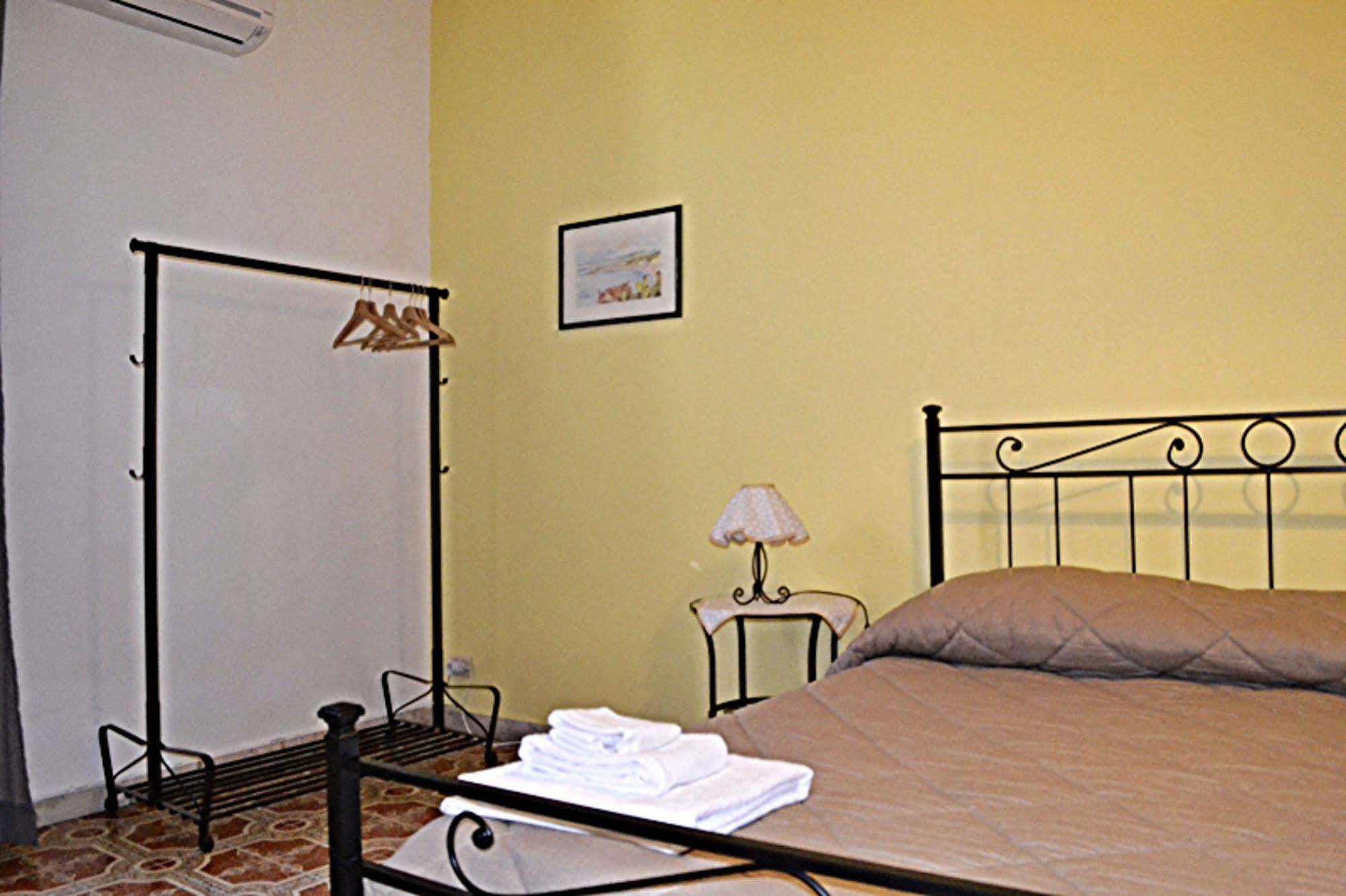 Catania Inn Rooms Couette-café 2*
